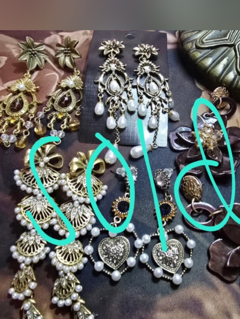 Gorgeous Bronze And Pearl Earring Bundle